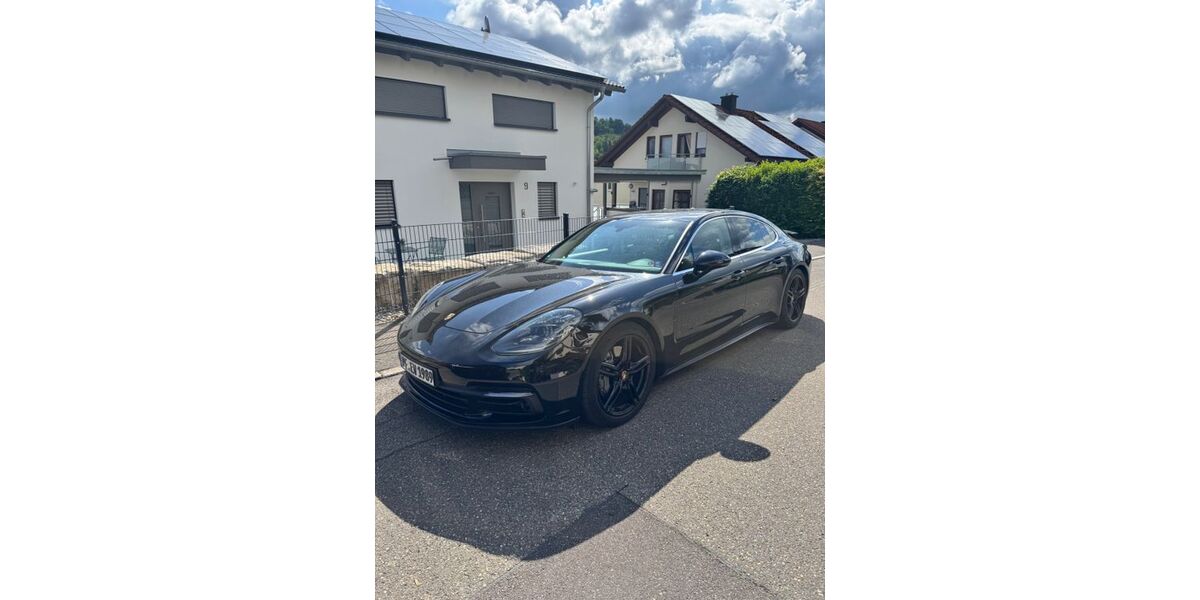 Porsche Panamera 106.000 km 48.850 &euro; Niefern 75223