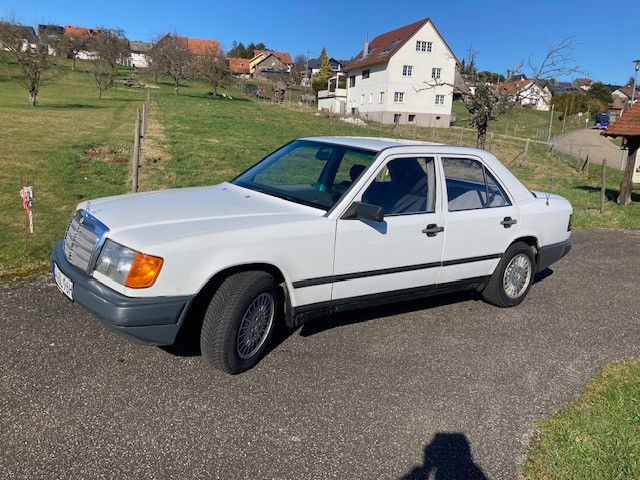 Mercedes-Benz E 250 386.000 km 4.700 &euro; Bad Herrenalb 76332