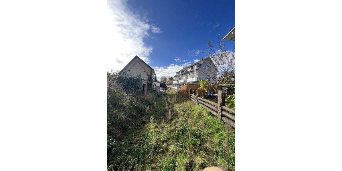 Vom sanierungsbedürftigen Bestand zum Neubau ! Genehmigter Bauantrag zur Erweiterung und zum Neubau eines Wohnhauses... 2 zimmer