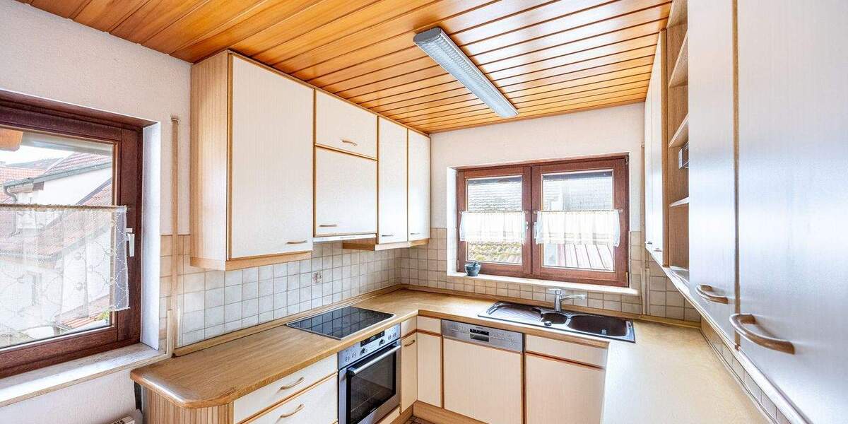 Einfamilienhaus Sachsenheim Kleinsachsenheim - 8 Zimmer, 167 m&sup2;, 595.000&euro; | Angebot:25697963