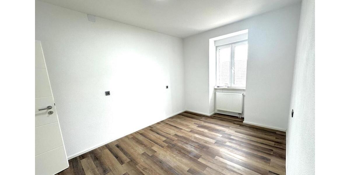 Mehrfamilienhaus, Wohnhaus Bretten - 9 Zimmer, 250 m&sup2;, 840.000&euro; | Angebot:26610987