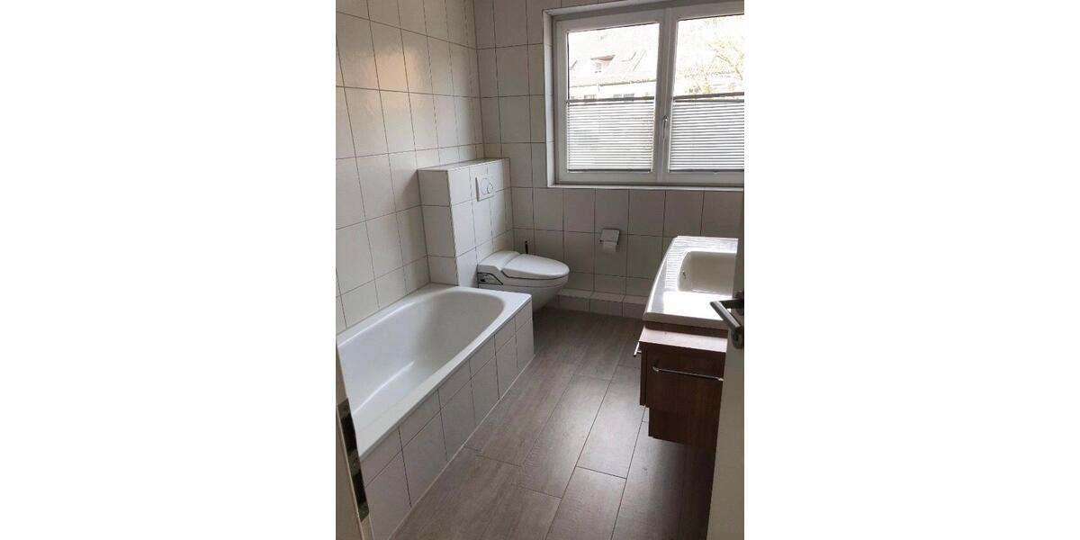 Reihenhaus Gerlingen - 6 Zimmer, 160 m&sup2;, 670.000&euro; | Angebot:26921858
