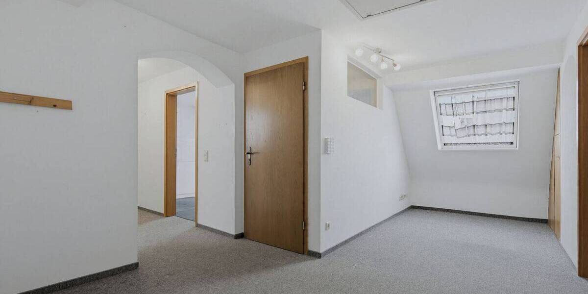 Einfamilienhaus Stutensee / Friedrichstal Friedrichstal - 7 Zimmer, 183 m&sup2;, 395.000&euro; | Angebot:26751376