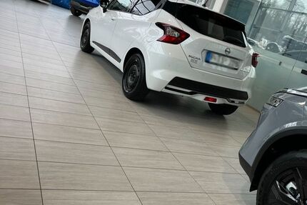 Nissan Micra 110.000 km 12.000 € Stuttgart 70186