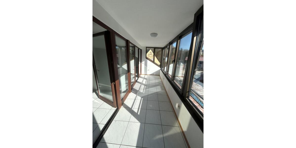 Dachgeschoßwohnung Königsbach-Stein Stein - 2.5 Zimmer, 70 m&sup2;, 720&euro; | Angebot:25446973