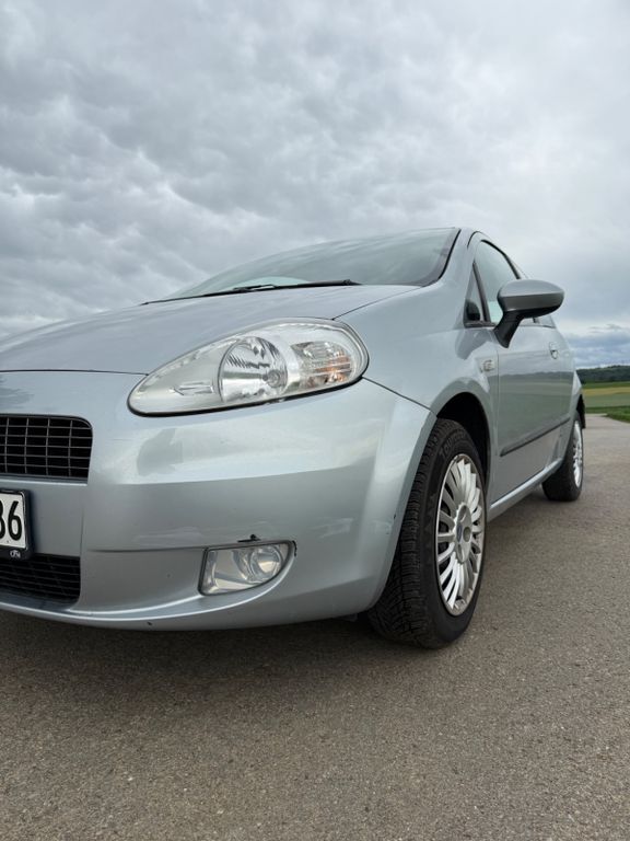 Fiat Punto 93.500 km 2.990 € Bietigheim Bissingen 74321