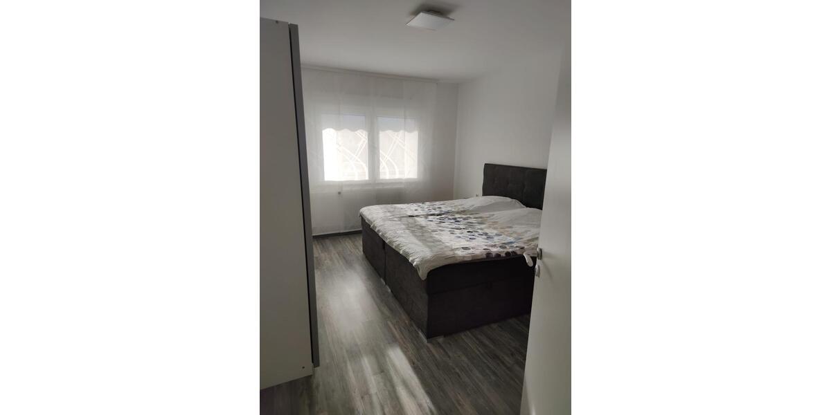 Etagenwohnung Gerlingen - 3 Zimmer, 70 m&sup2;, 1.350&euro; | Angebot:26424771