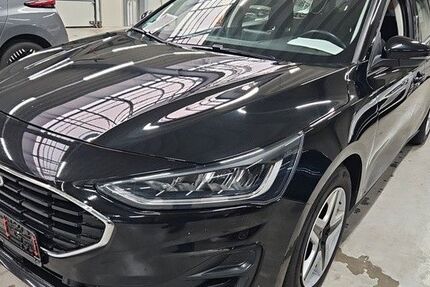 Ford Focus 138.144 km 12.900 € Bretten 75015