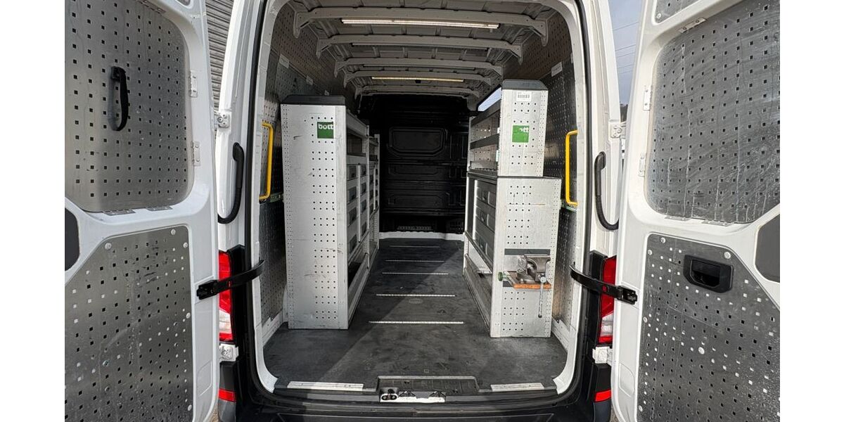 VW Crafter 56.063 km 28.500 &euro; Sindelfingen 71065