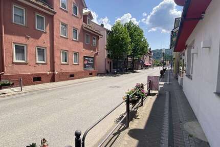 Haus zum Kaufen in Bad Liebenzell 399.000 € 270 m²
