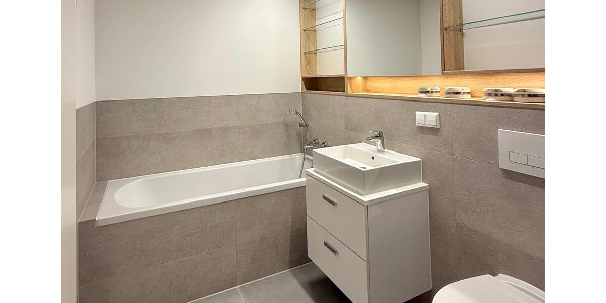 Neuwertiges Reihenhaus mit 5-Zimmern! 5 zimmer