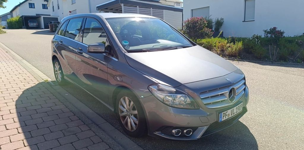 Mercedes-Benz B 180 142.000 km 8.850 € Ölbronn-Dürrn 75428