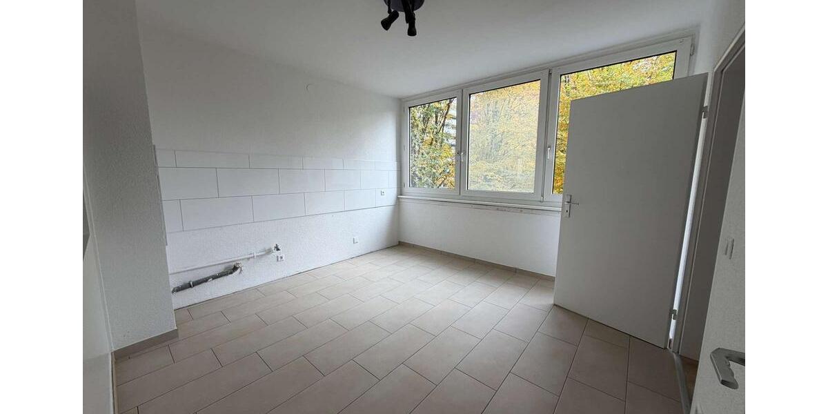 Etagenwohnung Karlsruhe Wettersbach - 4 Zimmer, 126 m&sup2;, 1.040&euro; | Angebot:25783076
