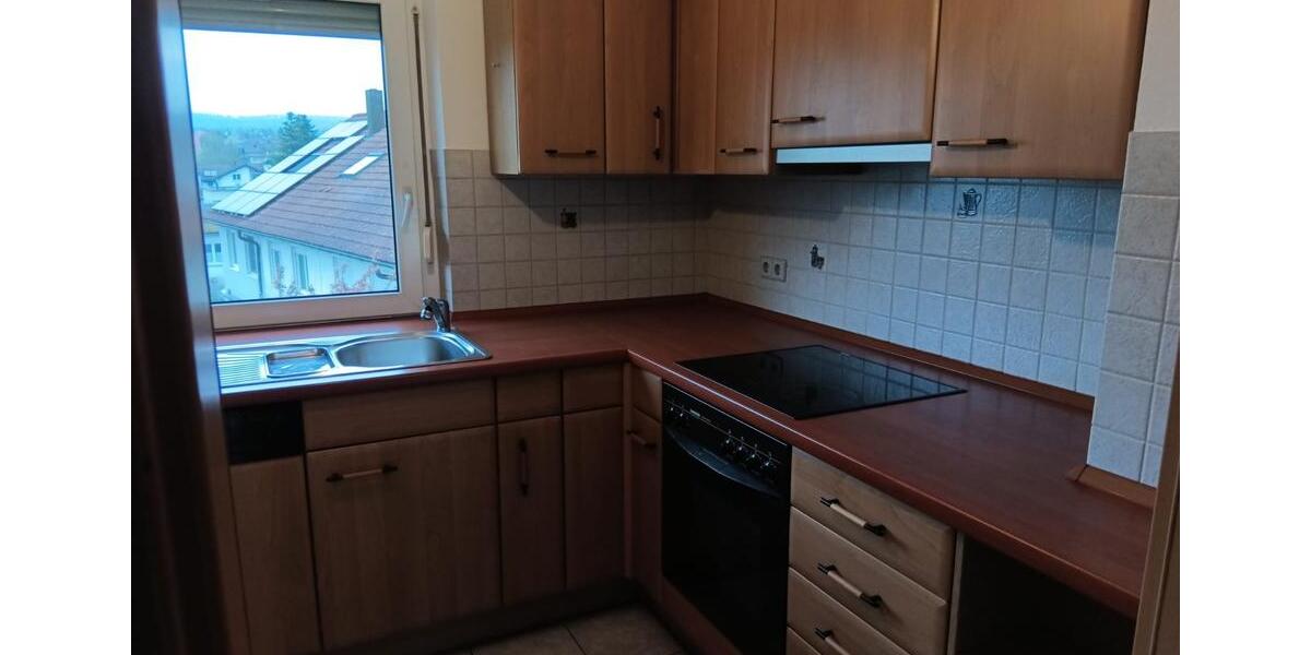 Etagenwohnung Illingen - 4 Zimmer, 90 m&sup2;, 1.400&euro; | Angebot:26338869