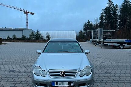 Mercedes-Benz C 180 204.000 km 2.200 &euro; Oberreichenbach 75394