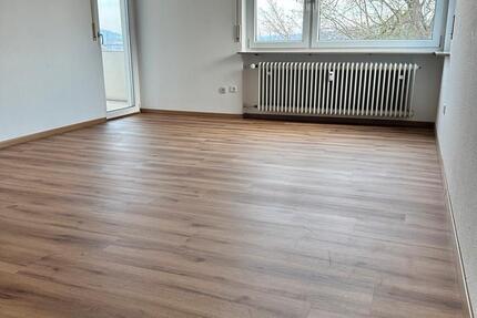 Frisch renovierte Wohnung 2 zimmer