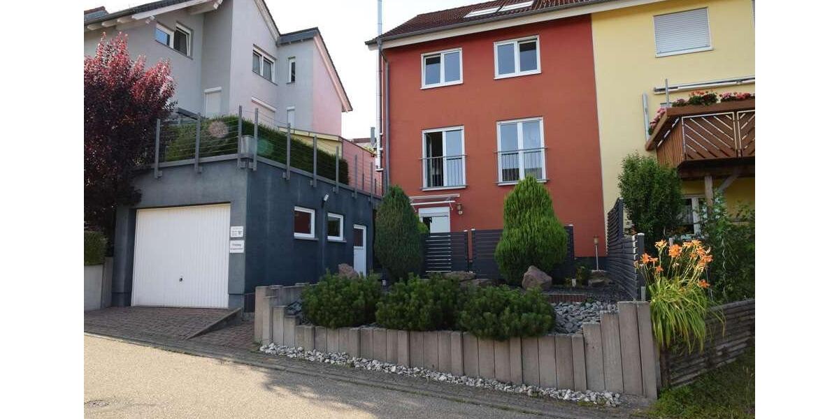 Doppelhaushälfte Malsch - 6 Zimmer, 208 m&sup2;, 569.000&euro; | Angebot:26137815