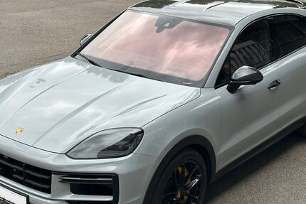 Porsche Cayenne 9.700 km 198.500 € Stuttgart 70327