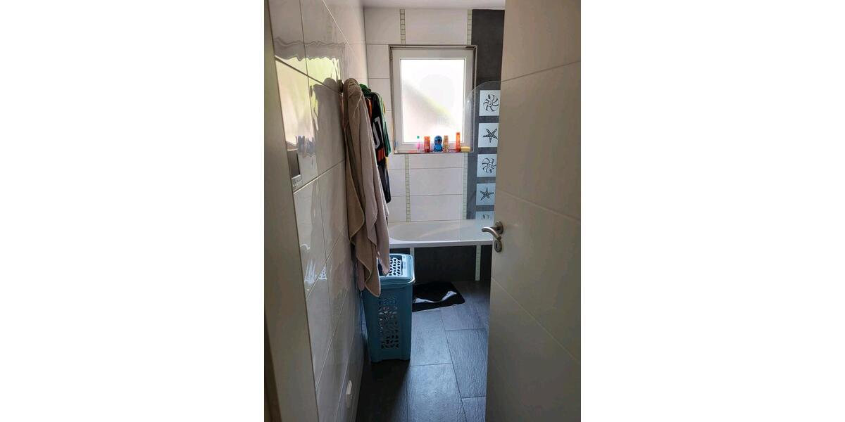 Erdgeschoßwohnung Straubenhardt - 3 Zimmer, 90 m&sup2;, 980&euro; | Angebot:26362702