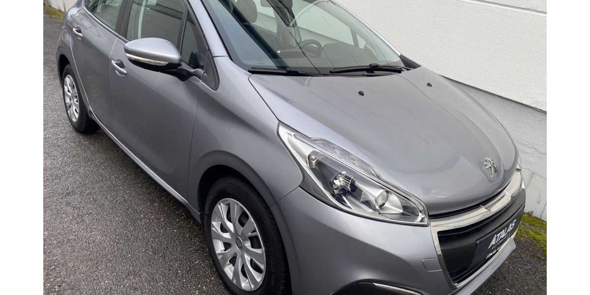 Peugeot 208 69.000 km 8.900 &euro; Calw 75365