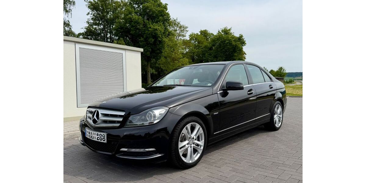 Mercedes-Benz C 200 72.900 km 15.900 &euro; Remchingen 75196
