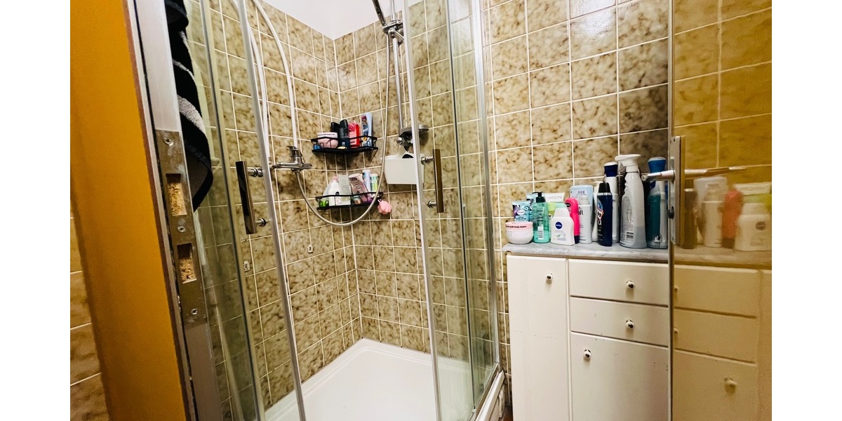 Ehem. Kirche mit Charakter − vielseitig nutzbares Gebäude für Wohn- und Gewerbezwecke 4.5 zimmer