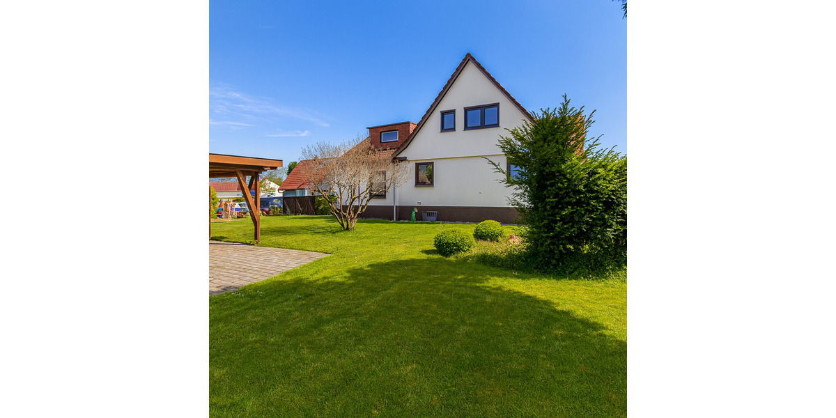 Raum für Ideen: Doppelhaushälfte mit Bauplatz, großem Garten und Garage 5 zimmer