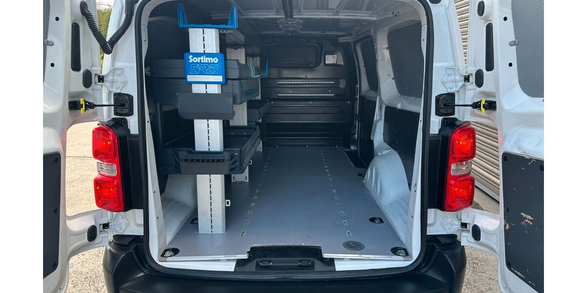 Opel Vivaro 64.203 km 18.990 &euro; Sindelfingen 71065