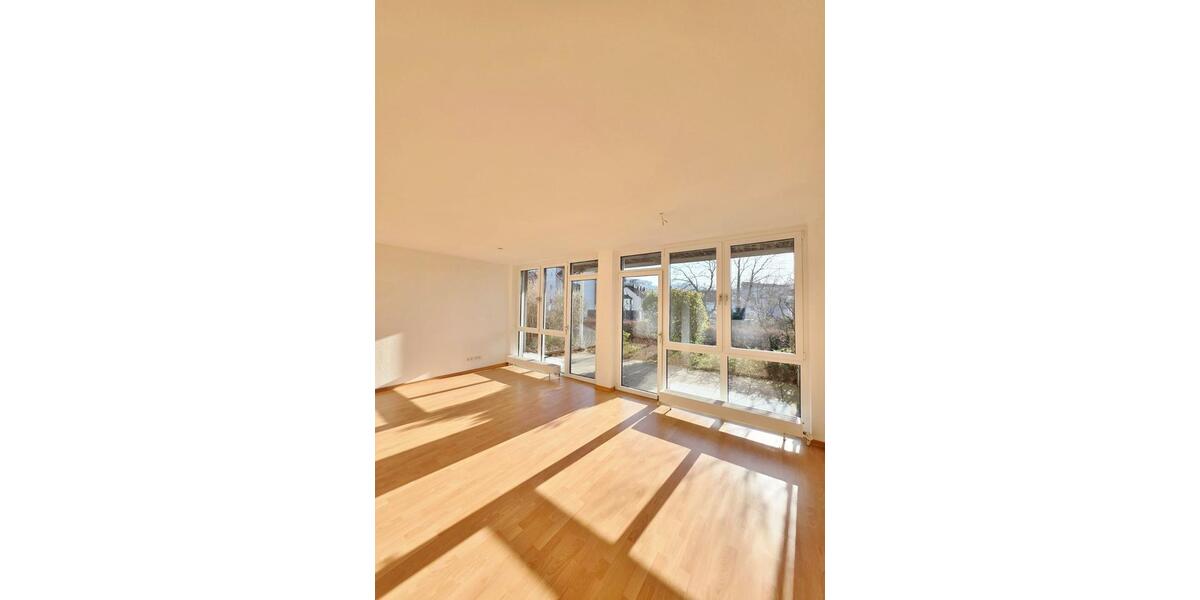 Erdgeschoßwohnung Karlsruhe Südstadt - 4 Zimmer, 132 m&sup2;, 1.750&euro; | Angebot:25447008