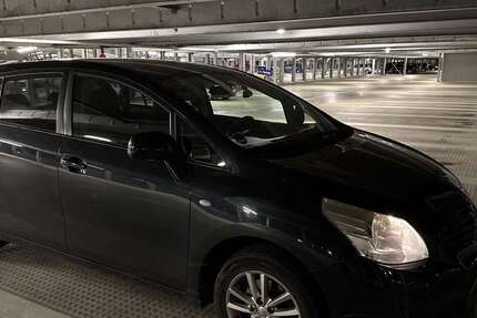 Toyota Verso 197.000 km 6.800 € Bad Liebenzell Unterhaugstett 75378