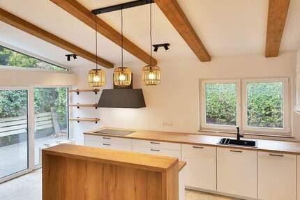 Haus Leonberg - 5 Zimmer, 175 m&sup2;, 2.740&euro; | Angebot:25682125