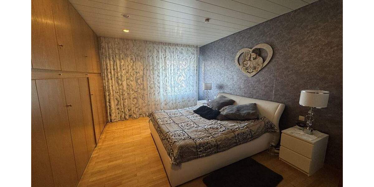 4 Wohnungen + 1 Laden - Attraktives Wohn- und Geschäftshaus in zentraler Lage von Pforzheim-Eutingen 1 zimmer