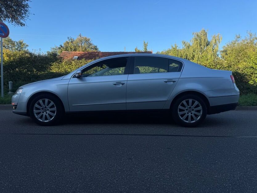 VW Passat 115.345 km 5.999 € Markgröningen 71706