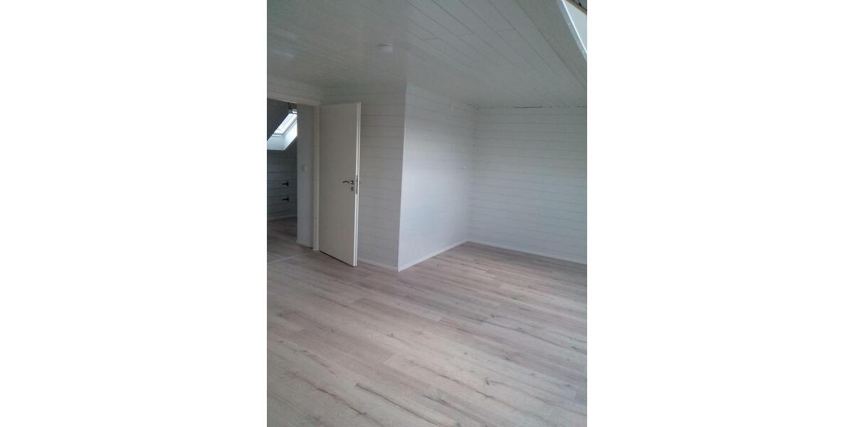 Reihenhaus Friolzheim - 5 Zimmer, 160 m&sup2;, 1.500&euro; | Angebot:26204855