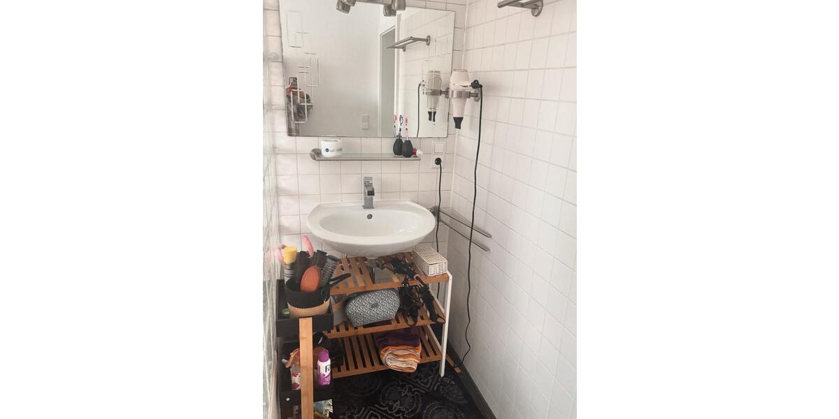 Dachgeschoßwohnung Birkenfeld - 2.5 Zimmer, 46 m&sup2;, 820&euro; | Angebot:26348661