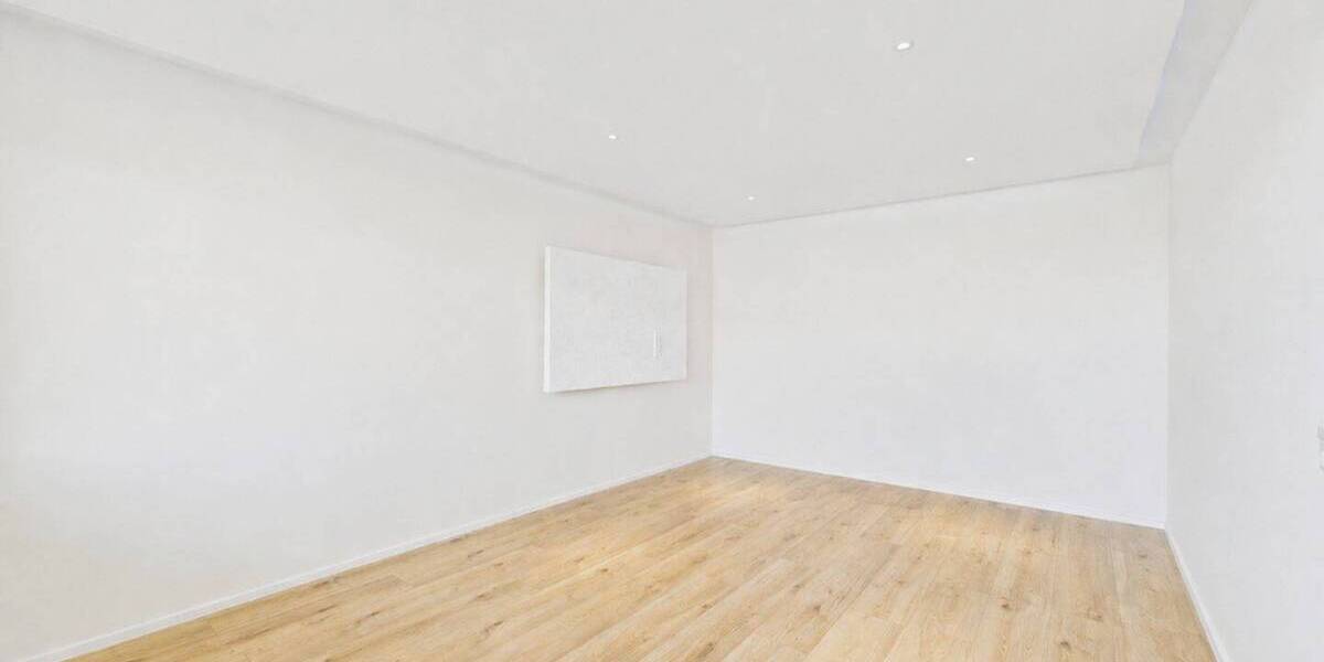 Mehrfamilienhaus, Wohnhaus Ditzingen Hirschlanden - 3 Zimmer, 299.000&euro; | Angebot:26750335