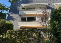 Großer Sonnenbalkon lädt zum Verweilen ein: Renovierte 4,5-Zi.-OG-ETW in ruhiger Lage von Sillenbuch