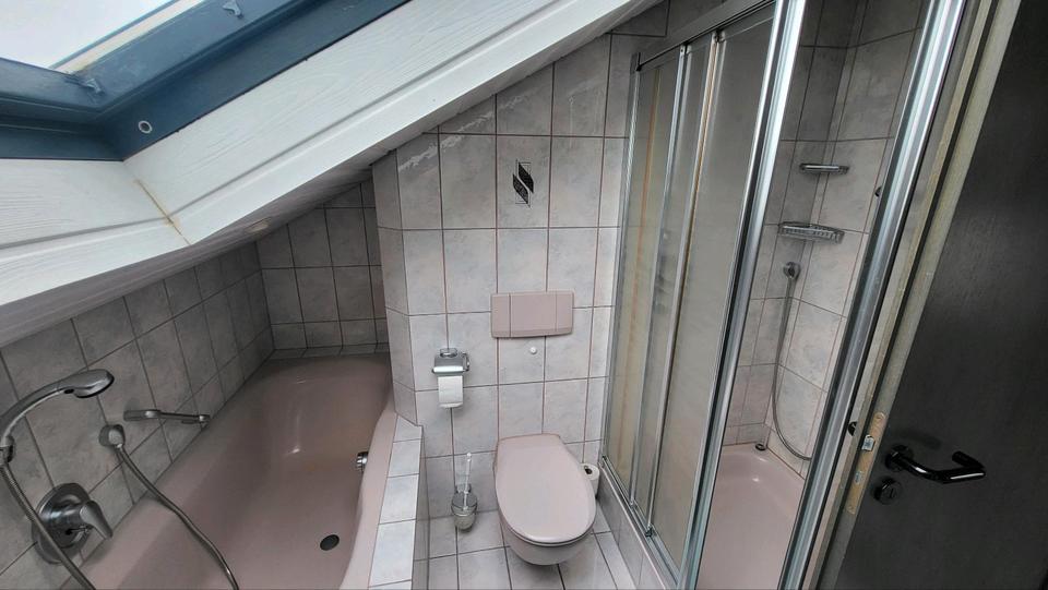 Dachgeschoßwohnung Schwieberdingen - 3.5 Zimmer, 76 m&sup2;, 299.000&euro; | Angebot:24762155