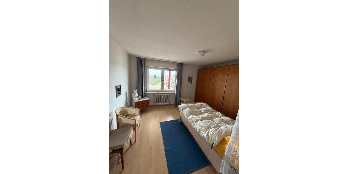 Etagenwohnung Stutensee - 3 Zimmer, 85 m&sup2;, 300.000&euro; | Angebot:26757853