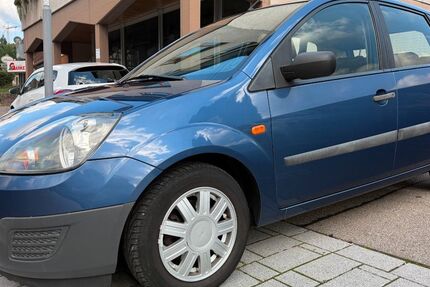 Ford Fiesta 114.209 km 2.999 € Bad Wildbad 75323