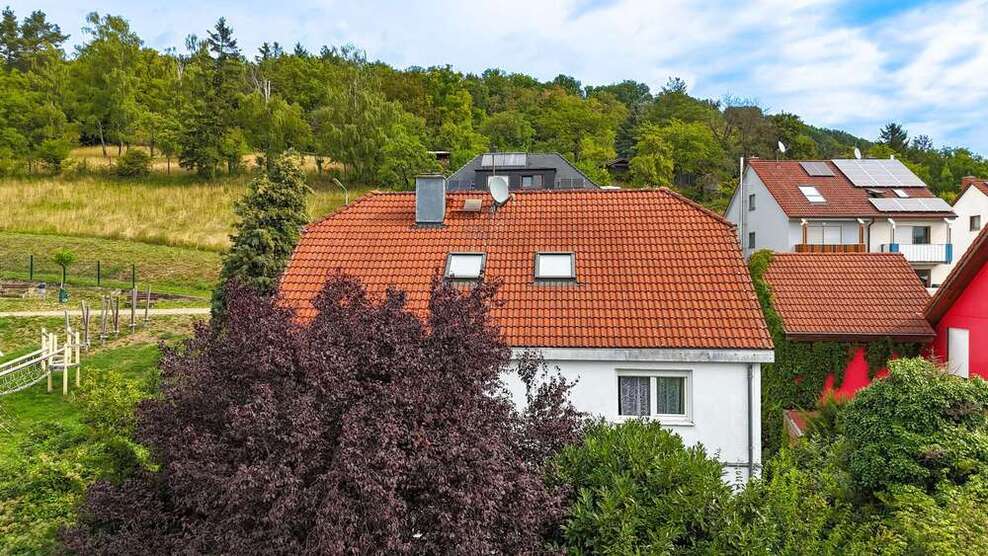 Haus zum Kaufen in Niefern-Öschelbronn 565.000 € 236 m² 7.5 zimmer