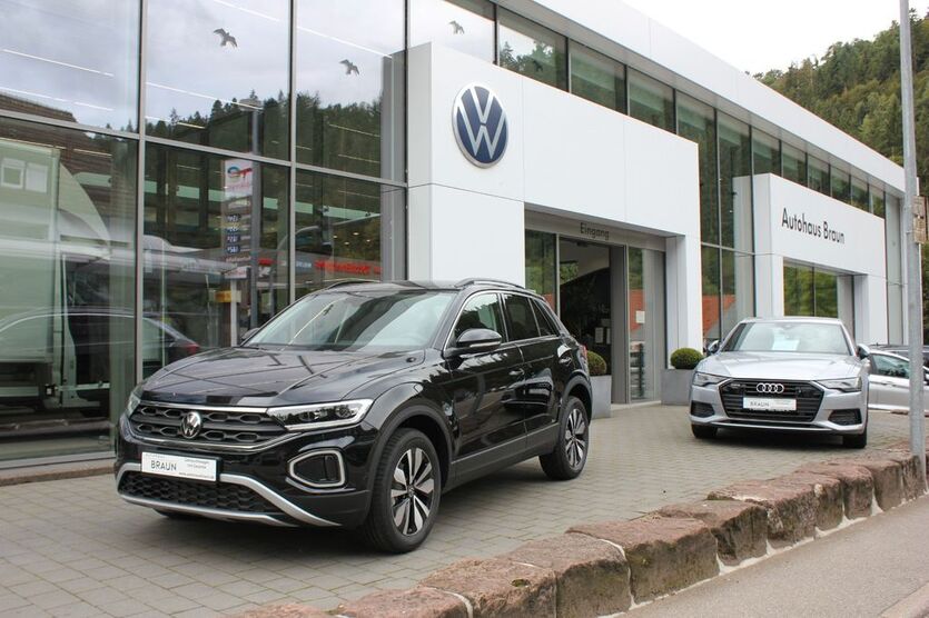 VW T-Roc 5.900 km 30.490 € Wildberg 72218