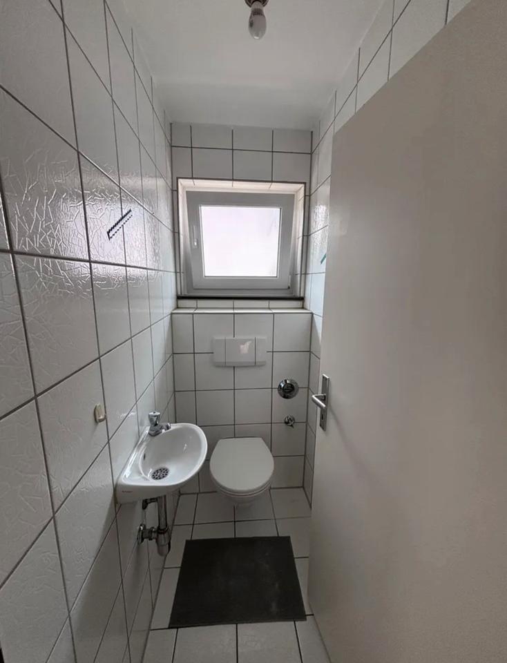 EFH in Großsachsenheim + Garten, Garage, EBK & Balkon