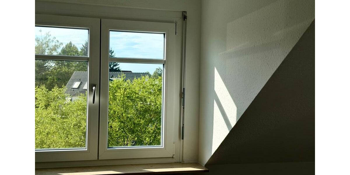 Dachgeschoßwohnung Sindelfingen Darmsheim - 3 Zimmer, 78 m&sup2;, 280.000&euro; | Angebot:26987220