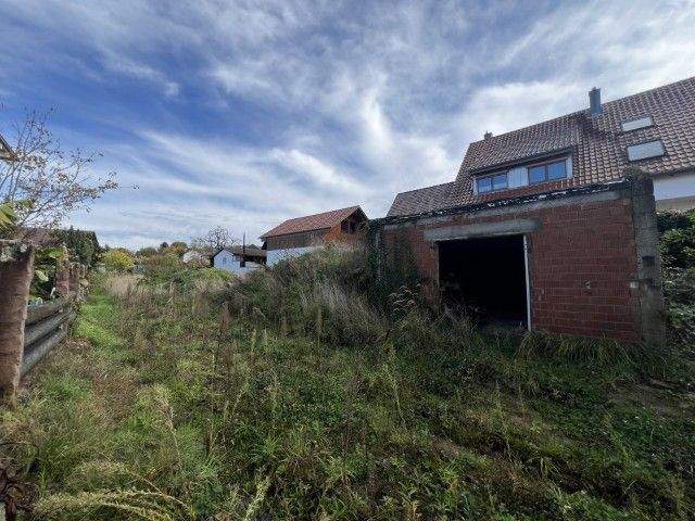 Vom sanierungsbedürftigen Bestand zum Neubau ! Genehmigter Bauantrag zur Erweiterung und zum Neubau eines Wohnhauses... 2 zimmer