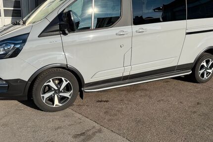 Ford Tourneo Custom 25.990 km 44.900 € Ditzingen 71254