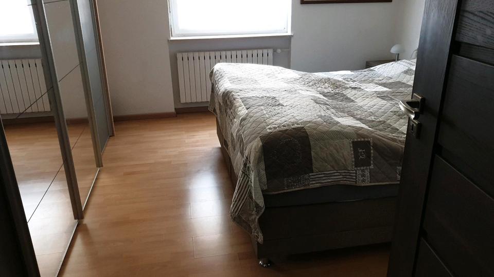 4 Zimmer plus 1 Zimmer im Dachgeschoss 4 zimmer