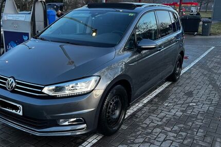 VW Touran 62.000 km 19.000 &euro; Gerlingen 70839