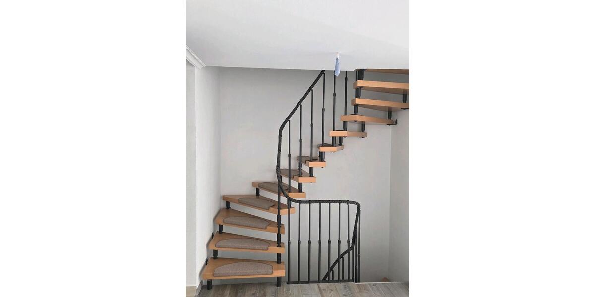 Ein grosszügiges Reihenhaus zu vermieten 8 zimmer