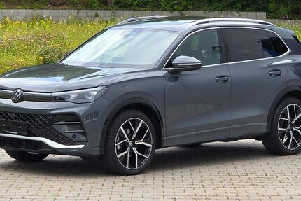 VW Tiguan 17.290 km 44.480 € Kürnbach 75057